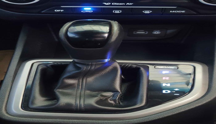 2016 Hyundai Creta SX PLUS AT 1.6 DIESEL, Diesel, Automatic, 1,29,970 km, Gear Lever
