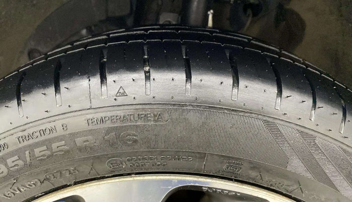 2021 Maruti Baleno ZETA PETROL 1.2, CNG, Manual, 68,210 km, Left Front Tyre Tread