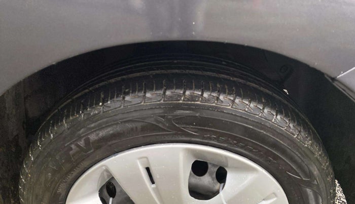 2013 Hyundai Grand i10 MAGNA 1.2 KAPPA VTVT, Petrol, Manual, 87,068 km, Right Front Tyre Tread