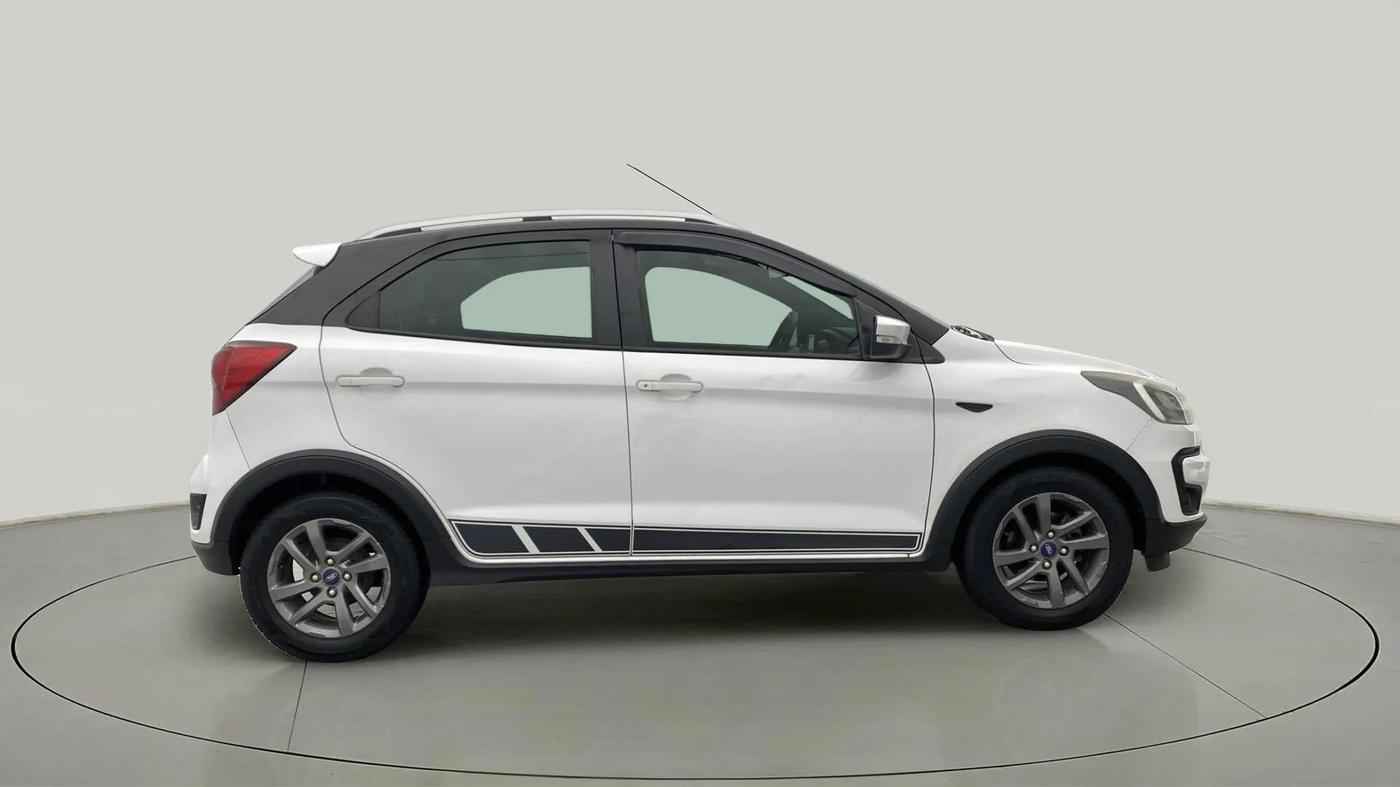 2019 Ford FREESTYLE TITANIUM 1.5 DIESEL, Diesel, Manual, 87,684 km, Right Side View