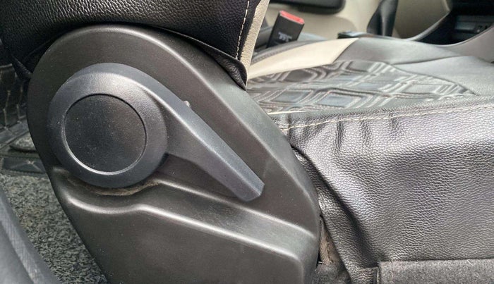 2022 Tata ALTROZ XE PLUS PETROL, Petrol, Manual, 35,643 km, Driver Side Adjustment Panel