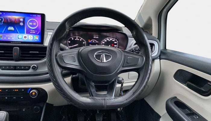 2022 Tata ALTROZ XE PLUS PETROL, Petrol, Manual, 35,643 km, Steering Wheel Close Up