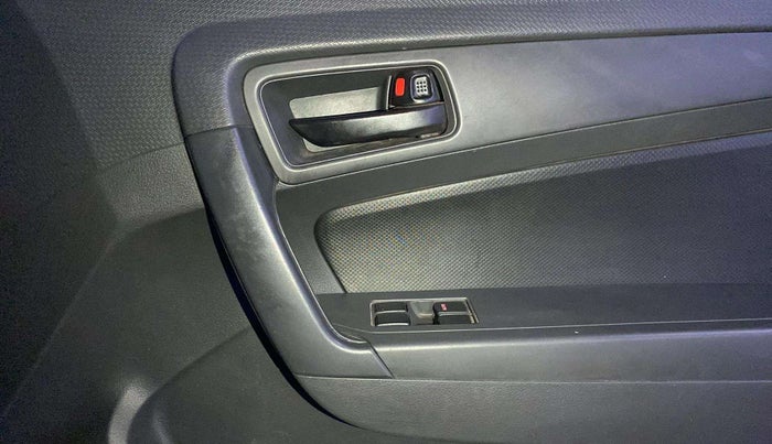 2017 Maruti Vitara Brezza LDI (O), Diesel, Manual, 1,04,390 km, Driver Side Door Panels Control
