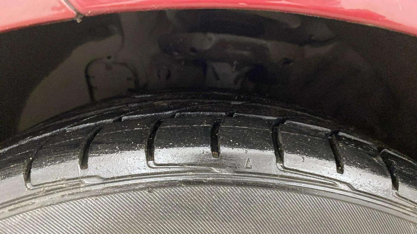 2017 Hyundai New Elantra 2.0 SX MT PETROL, Petrol, Manual, 72,965 km, Left Front Tyre Tread