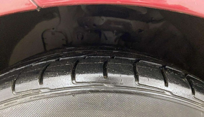 2017 Hyundai New Elantra 2.0 SX MT PETROL, Petrol, Manual, 72,965 km, Left Front Tyre Tread