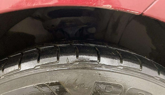 2017 Hyundai New Elantra 2.0 SX MT PETROL, Petrol, Manual, 72,965 km, Right Front Tyre Tread