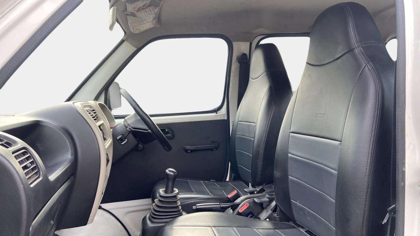 2018 Maruti Eeco 5 STR WITH A/C+HTR, Petrol, Manual, 32,318 km, Right Side Front Door Cabin