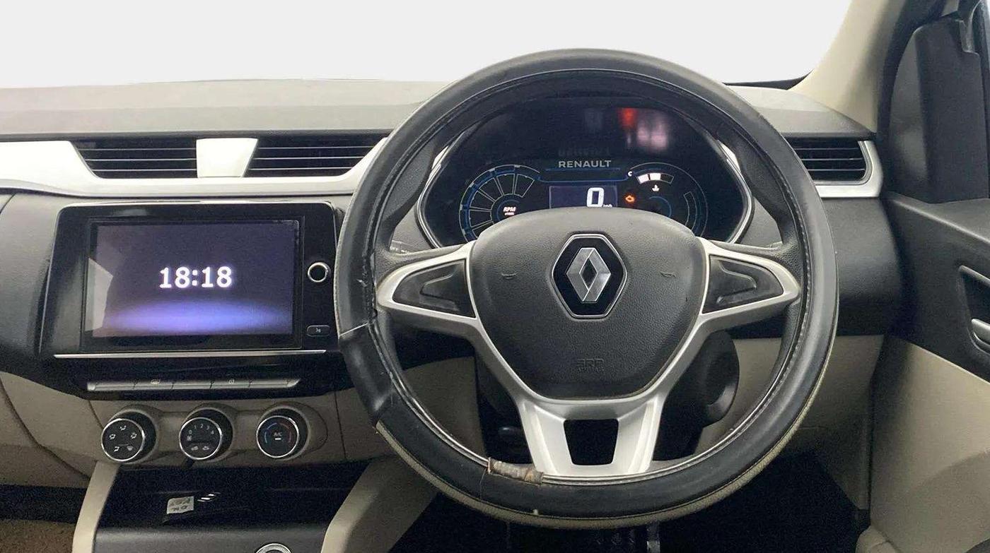 2020 Renault TRIBER RXZ, Petrol, Manual, 26,092 km, Steering Wheel Close Up