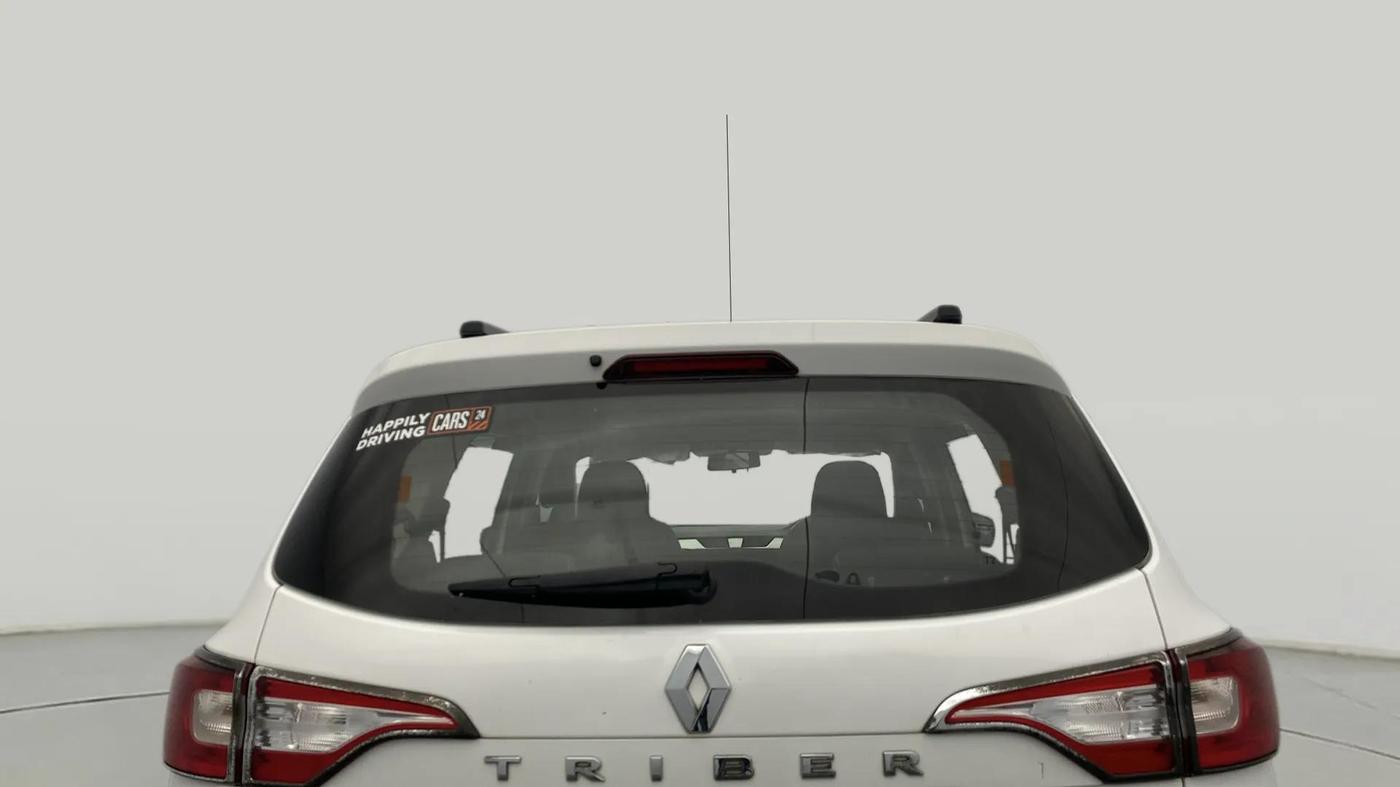 2020 Renault TRIBER RXZ, Petrol, Manual, 26,092 km, Rear Windshield