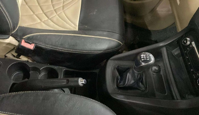 2015 Ford Figo Aspire TITANIUM 1.2 PETROL, Petrol, Manual, 65,690 km, Gear Lever