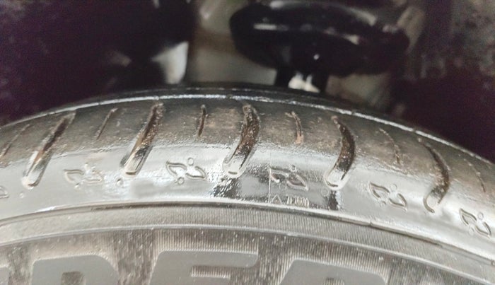 2023 Skoda KUSHAQ AMBITION 1.0L TSI MT, Petrol, Manual, 59,308 km, Left Front Tyre Tread