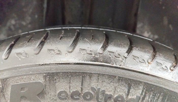 2023 Skoda KUSHAQ AMBITION 1.0L TSI MT, Petrol, Manual, 59,308 km, Right Rear Tyre Tread