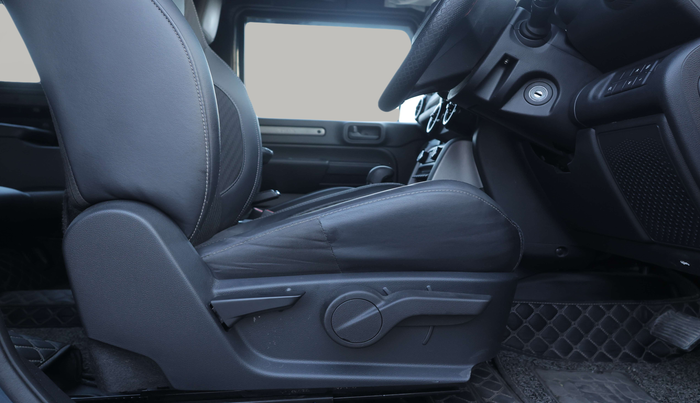 2023 Mahindra Thar LX D AT 4WD HT, Diesel, Automatic, 38,937 km, Driver Side Adjustment Panel