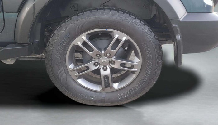 2023 Mahindra Thar LX D AT 4WD HT, Diesel, Automatic, 38,937 km, Left Rear Wheel