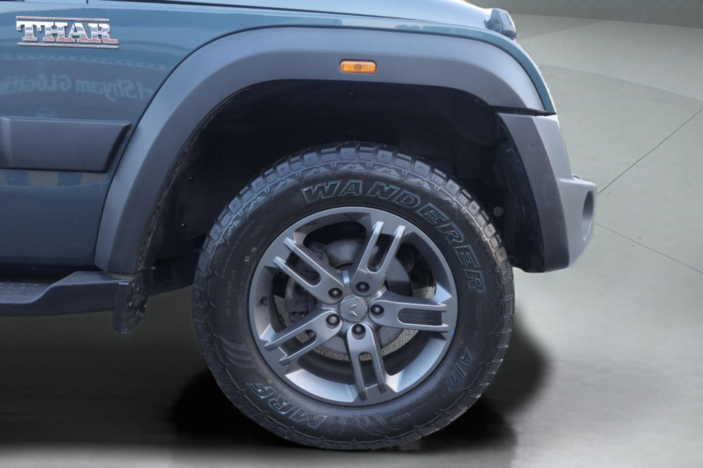 2023 Mahindra Thar LX D AT 4WD HT, Diesel, Automatic, 38,937 km, Right Front Wheel