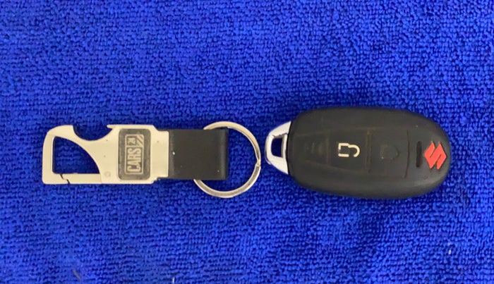 2016 Maruti Swift Dzire ZDI, Diesel, Manual, 95,561 km, Key Close Up