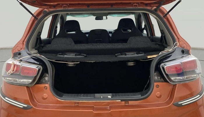 2018 Mahindra KUV 100 NXT K4+ P 6 STR, Petrol, Manual, 56,757 km, Boot Open Zoomed View