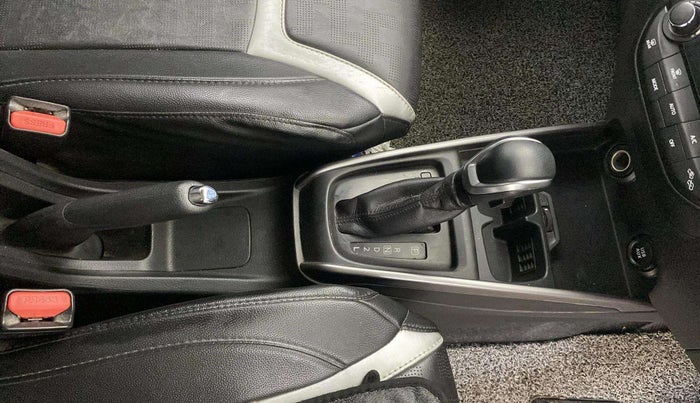 2022 Maruti XL6 ZETA AT, Petrol, Automatic, 63,025 km, Gear Lever