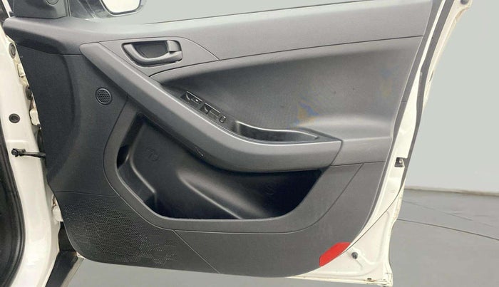 2024 Tata NEXON Smart Plus 1.2 Revotron 6 AMT, Petrol, Automatic, 6,439 km, Driver Side Door Panels Control