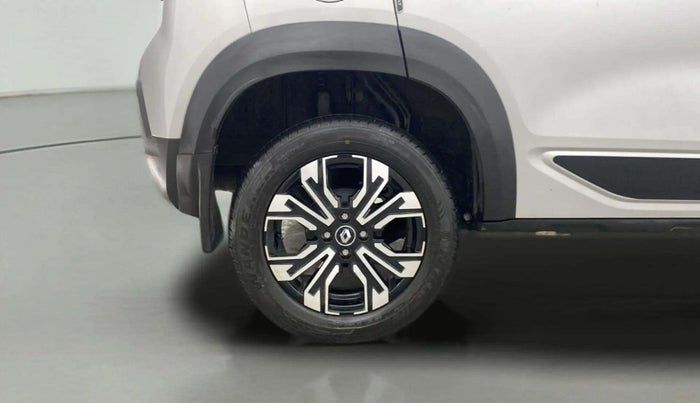 2023 Renault Kiger RXT (O) MT DUAL TONE, Petrol, Manual, 9,528 km, Right Rear Wheel