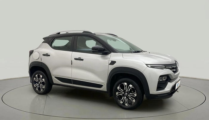 2023 Renault Kiger RXT (O) MT DUAL TONE, Petrol, Manual, 9,528 km, Right Front Diagonal