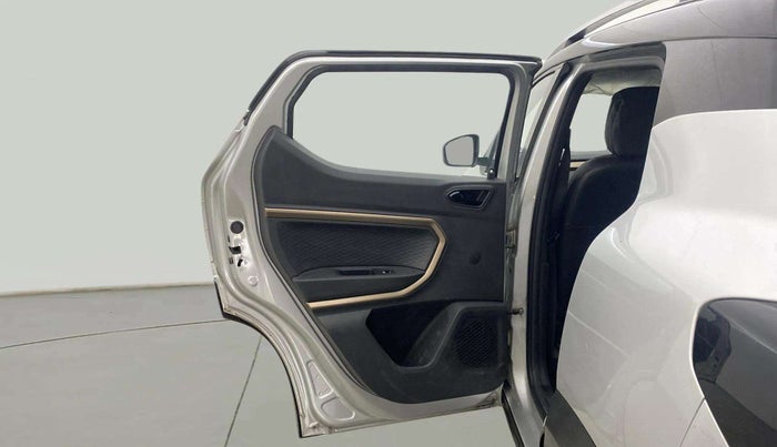 2023 Renault Kiger RXT (O) MT DUAL TONE, Petrol, Manual, 9,528 km, LHS Rear Door