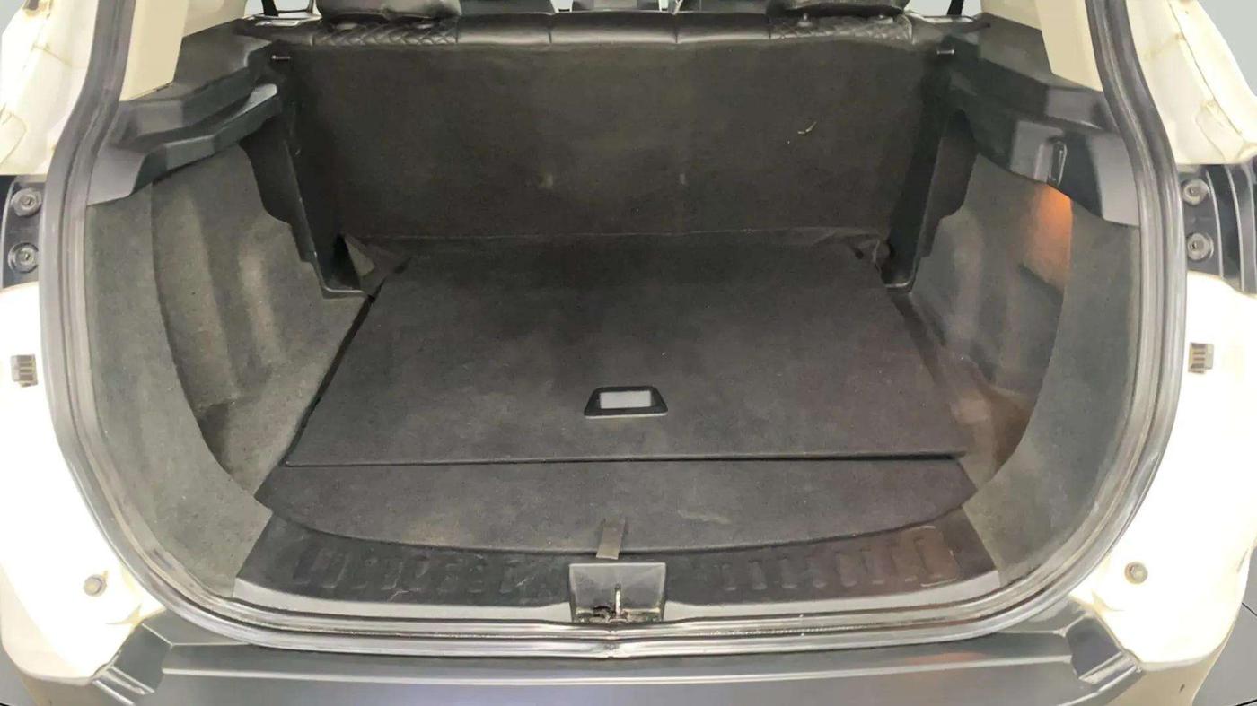 2020 Tata Harrier XT PLUS 2.0L KRYOTEC, Diesel, Manual, 91,185 km, Boot Inside