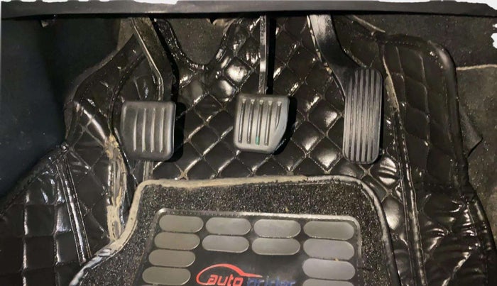 2025 Tata Harrier XT PLUS 2.0L KRYOTEC, Diesel, Manual, 91,117 km, Pedals
