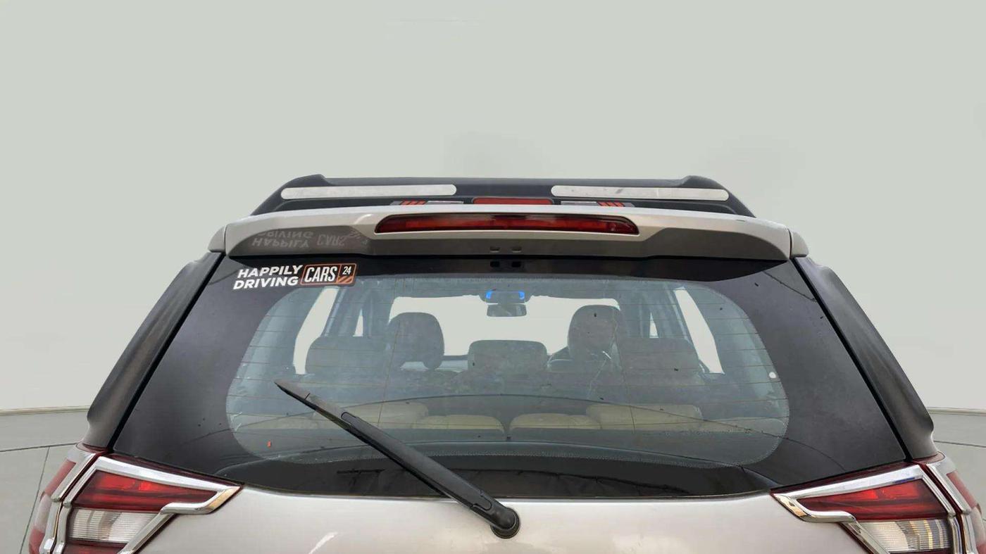 2020 Mahindra XUV500 W11 AT, Diesel, Automatic, 57,774 km, Rear Windshield