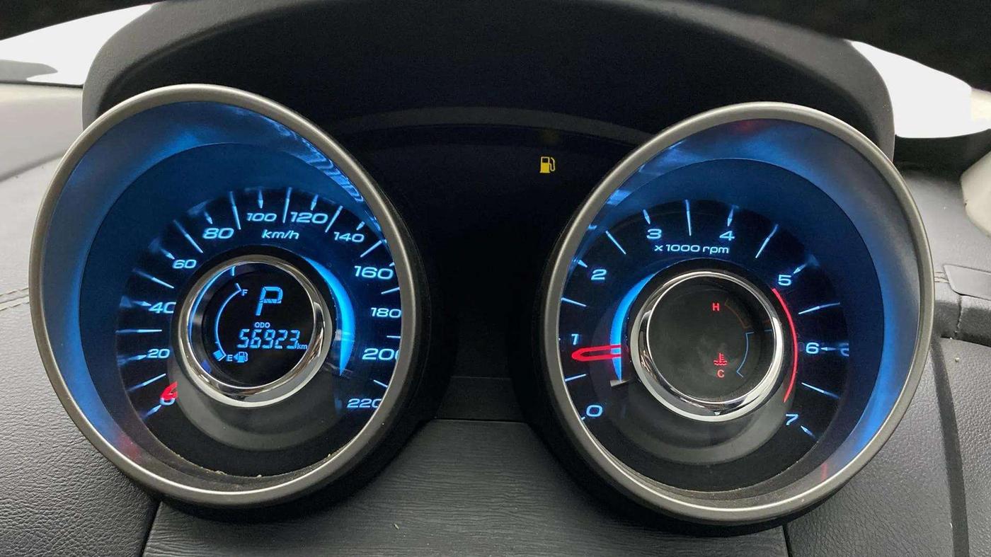 2020 Mahindra XUV500 W11 AT, Diesel, Automatic, 57,774 km, Odometer Image