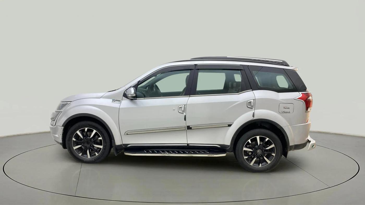 2020 Mahindra XUV500 W11 AT, Diesel, Automatic, 57,774 km, Left Side