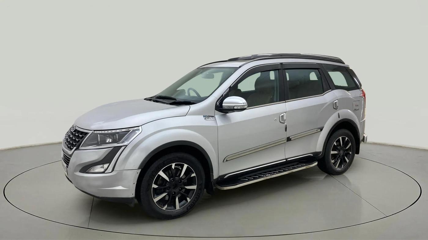 2020 Mahindra XUV500 W11 AT, Diesel, Automatic, 57,774 km, Left Front Diagonal