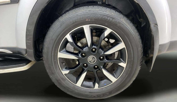 2020 Mahindra XUV500 W11 AT, Diesel, Automatic, 56,899 km, Left Rear Wheel