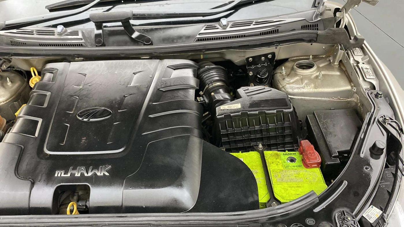 2020 Mahindra XUV500 W11 AT, Diesel, Automatic, 57,774 km, Engine View - Left