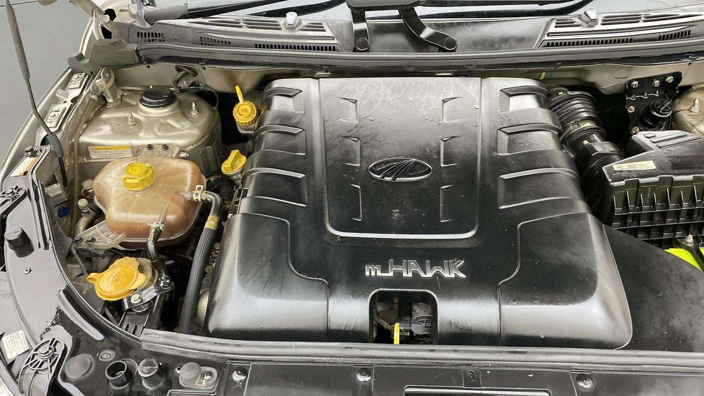 2020 Mahindra XUV500 W11 AT, Diesel, Automatic, 57,774 km, Engine View - Right