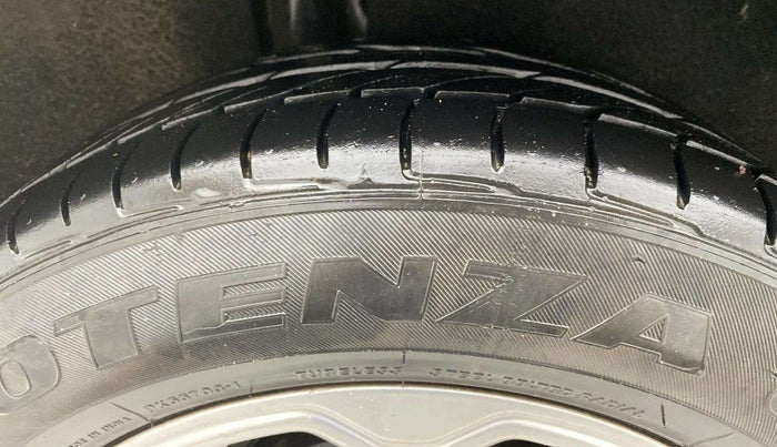 2018 Ford Ecosport TITANIUM + 1.5L PETROL AT, Petrol, Automatic, 1,03,820 km, Right Rear Tyre Tread
