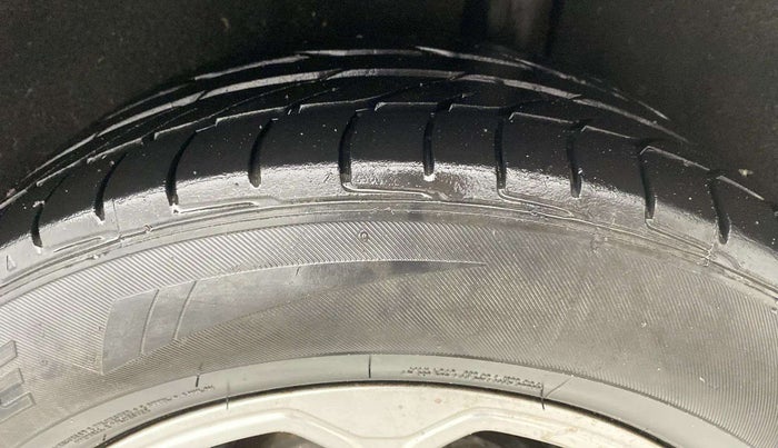 2018 Ford Ecosport TITANIUM + 1.5L PETROL AT, Petrol, Automatic, 1,03,820 km, Left Rear Tyre Tread