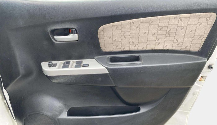 2015 Maruti Wagon R 1.0 VXI, Petrol, Manual, 60,778 km, Driver Side Door Panels Control