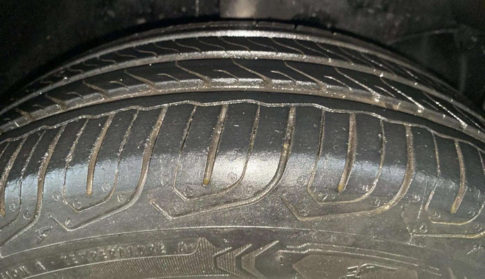 2013 Honda Amaze 1.2L I-VTEC E, Petrol, Manual, 41,573 km, Right Front Tyre Tread