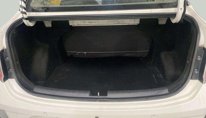 2022 Hyundai AURA E 1.2, Petrol, Manual, 54,480 km, Boot Inside