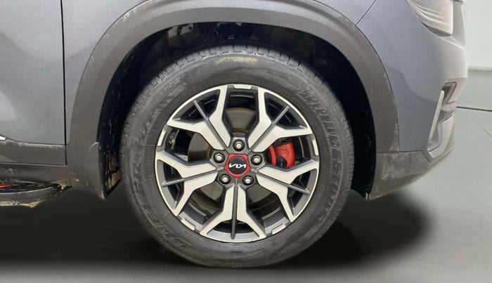 2021 KIA SELTOS GTX PLUS AT 1.5 DIESEL, Diesel, Automatic, 82,908 km, Right Front Wheel