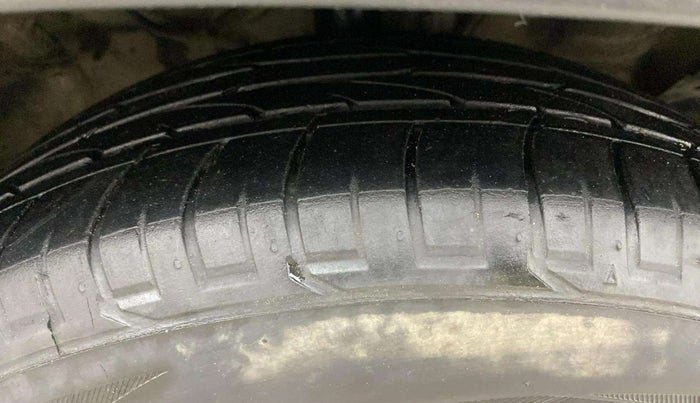 2021 KIA SELTOS GTX PLUS AT 1.5 DIESEL, Diesel, Automatic, 82,908 km, Right Front Tyre Tread