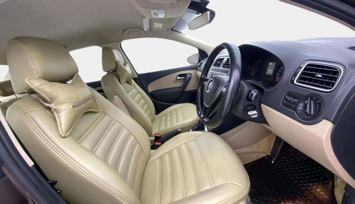 2018 Volkswagen Ameo HIGHLINE DSG 1.5 DIESEL , Diesel, Automatic, 1,27,242 km, Right Side Front Door Cabin