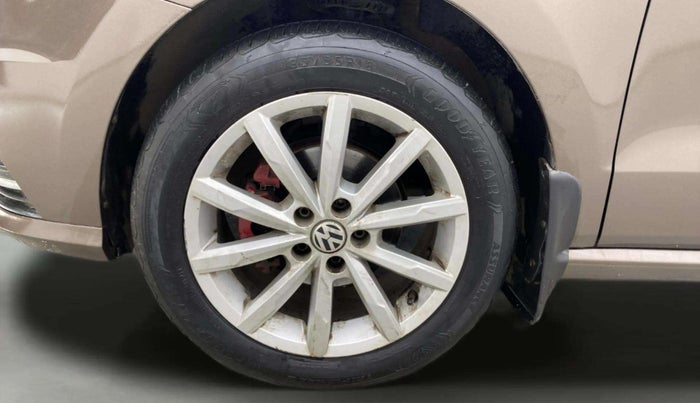 2018 Volkswagen Ameo HIGHLINE DSG 1.5 DIESEL , Diesel, Automatic, 1,27,242 km, Left Front Wheel