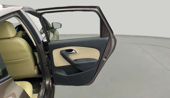 2018 Volkswagen Ameo HIGHLINE DSG 1.5 DIESEL , Diesel, Automatic, 1,27,242 km, RHS Rear Door