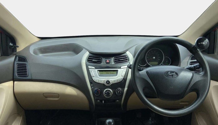2017 Hyundai Eon MAGNA +, Petrol, Manual, 1,35,843 km, Dashboard