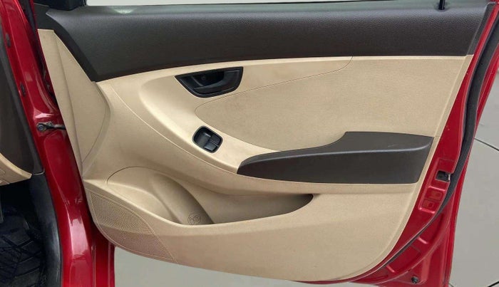2017 Hyundai Eon MAGNA +, Petrol, Manual, 1,35,843 km, Driver Side Door Panels Control