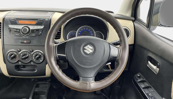 2017 Maruti Wagon R 1.0 VXI+, Petrol, Manual, 42,524 km, Steering Wheel Close Up