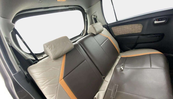 2017 Maruti Wagon R 1.0 VXI+, Petrol, Manual, 42,524 km, Right Side Rear Door Cabin