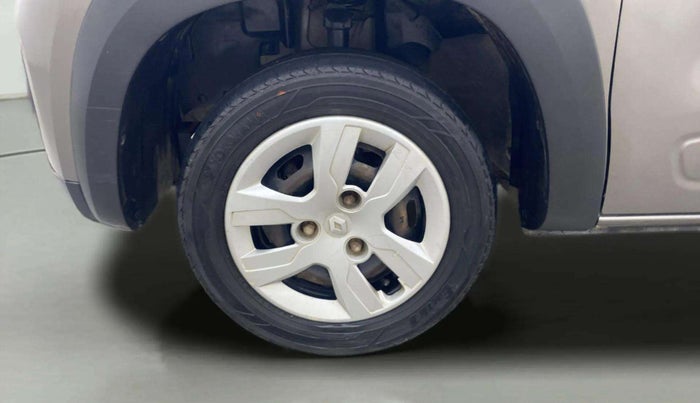 2017 Renault Kwid RXT 1.0, Petrol, Manual, 48,157 km, Left Front Tyre Tread